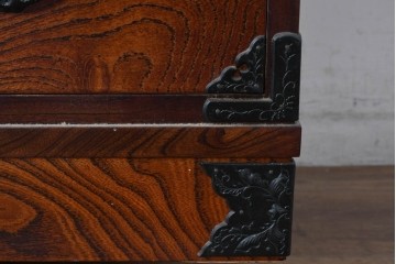 《天板取り付け加工費込み》中古　岩谷堂箪笥　和の風格を感じる衣装箪笥サイドチェスト　(R-084859)