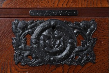 《天板取り付け加工費込み》中古　岩谷堂箪笥　和の風格を感じる衣装箪笥サイドチェスト　(R-084859)