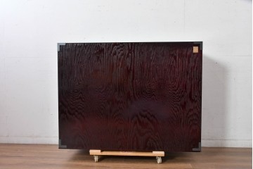 中古　美品　欅産業　表面欅(ケヤキ)材　内部桐材　木地呂塗り　漆塗りの光沢が美しい仙台箪笥サイドチェスト　(R-084861)