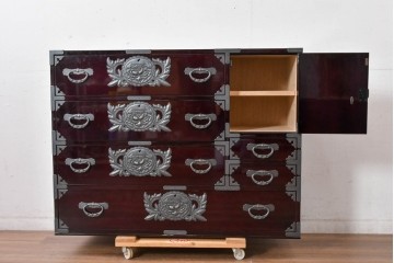中古　美品　欅産業　表面欅(ケヤキ)材　内部桐材　木地呂塗り　漆塗りの光沢が美しい仙台箪笥サイドチェスト　(R-084861)