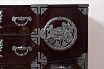 中古　美品　欅産業　表面欅(ケヤキ)材　内部桐材　木地呂塗り　漆塗りの光沢が美しい仙台箪笥サイドチェスト　(R-084861)