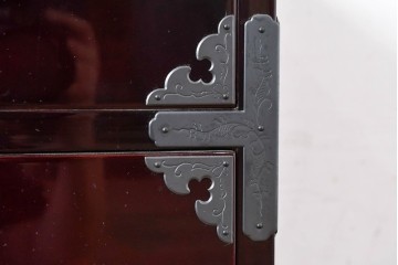 《天板取り付け加工費込み》中古　美品　欅産業　表面欅(ケヤキ)材　内部桐材　木地呂塗り　漆塗りの光沢が美しい仙台箪笥ローチェスト・テレビ台　(R-084862)