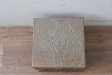 中古　美品　日光彫り　随所に施された彫刻が見事な小引き出し　(R-084864)