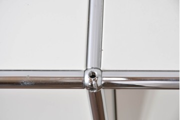 中古　美品　スイス　USMハラー(USM Haller)　ホームオフィスにもおすすめなスッキリとしたデザインの収納付きマガジンラック　定価約52万7千円相当　(R-084866)