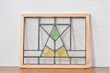 イギリスアンティーク　おしゃれなステンドグラス入り!お部屋のアクセントになるフィックス窓　(R-084870)