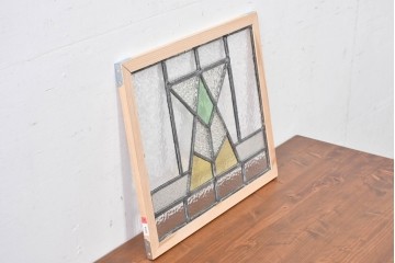 イギリスアンティーク　おしゃれなステンドグラス入り!お部屋のアクセントになるフィックス窓　(R-084870)