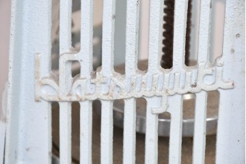 【簡易リペア限定品】　和製ヴィンテージ　初雪(hatsuyuki)　HA-110-S　ノスタルジックな雰囲気が漂う手動かき氷機　(R-084872)