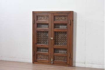 アンティーク建具　建築的な造形美と装飾性を併せ持つアラビア建築様式で作られたマシュラビーヤの窓と枠のセット　(R-084873)