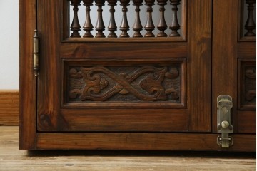 アンティーク建具　建築的な造形美と装飾性を併せ持つアラビア建築様式で作られたマシュラビーヤの窓と枠のセット　(R-084873)