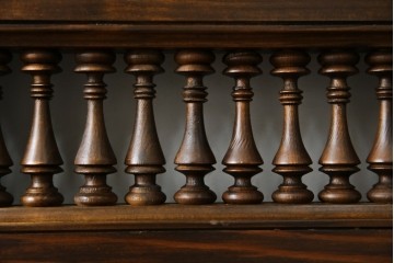 アンティーク建具　建築的な造形美と装飾性を併せ持つアラビア建築様式で作られたマシュラビーヤの窓と枠のセット　(R-084873)