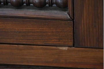 アンティーク建具　実用性と美的デザインが両立!アラビア建築様式で作られたマシュラビーヤの窓と枠のセット　(R-084874)