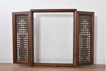 アンティーク建具　実用性と美的デザインが両立!アラビア建築様式で作られたマシュラビーヤの窓と枠のセット　(R-084875)