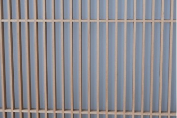 ヴィンテージ建具　昭和中期　幾何学文様の意匠が美しい片面ガラスの組子欄間1枚　(R-084876)