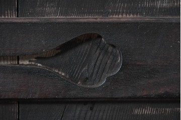 アンティーク建具　明治～大正　格子窓と板戸を組み合わせた凝ったデザインの蔵戸1枚　(R-084879)