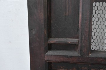 アンティーク建具　明治～大正　格子窓と板戸を組み合わせた凝ったデザインの蔵戸1枚　(R-084879)