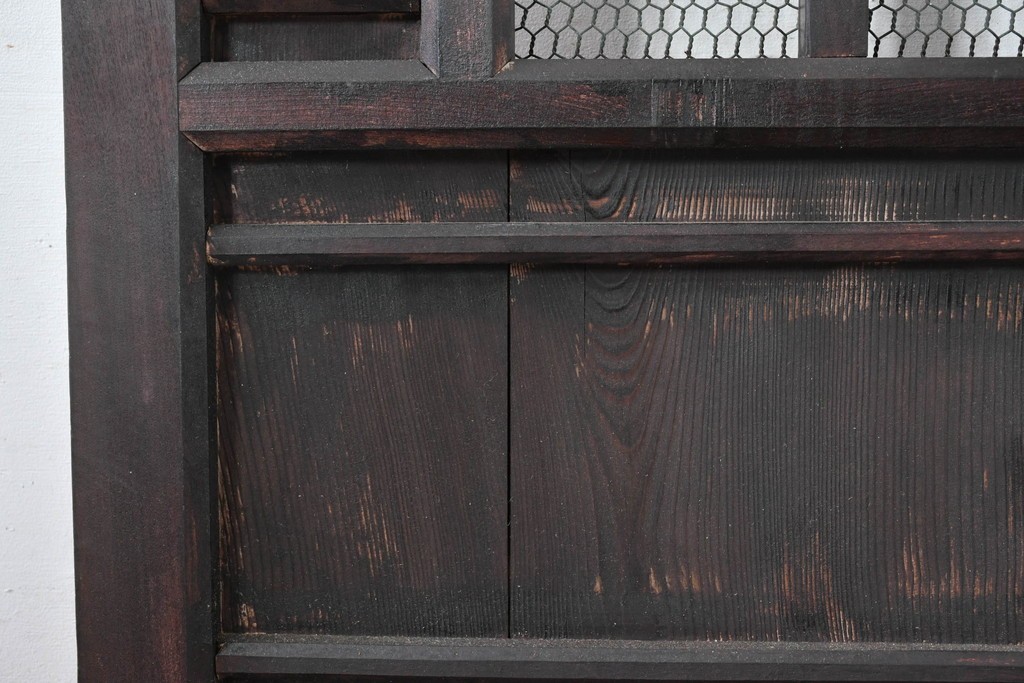 アンティーク建具　明治～大正　格子窓と板戸を組み合わせた凝ったデザインの蔵戸1枚　(R-084879)