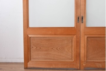 ヴィンテージ建具　昭和後期　高級品!!　腰板欅(ケヤキ)材　欅材ならではの木目が印象的なガラス戸2枚セット　(R-084880)