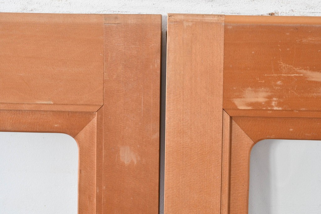 ヴィンテージ建具　昭和後期　高級品!!　腰板欅(ケヤキ)材　欅材ならではの木目が印象的なガラス戸2枚セット　(R-084880)