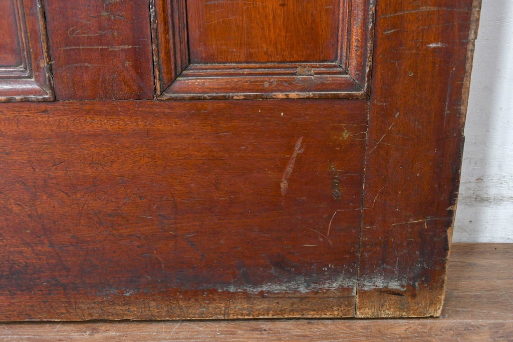 イギリスアンティーク　赤・緑・琥珀色のステンドグラスが印象的な木製ドア1枚　(R-084881)