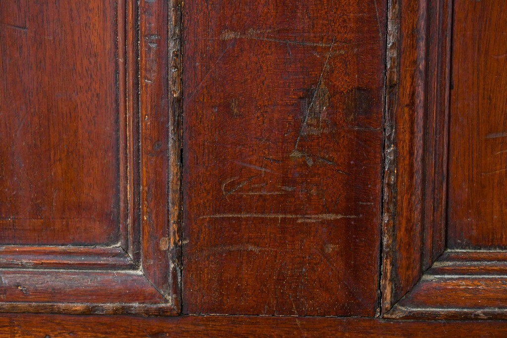 イギリスアンティーク　赤・緑・琥珀色のステンドグラスが印象的な木製ドア1枚　(R-084881)