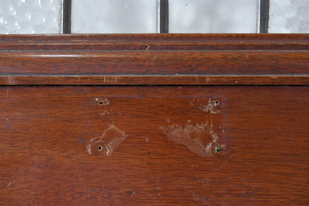 イギリスアンティーク　赤・緑・琥珀色のステンドグラスが印象的な木製ドア1枚　(R-084881)