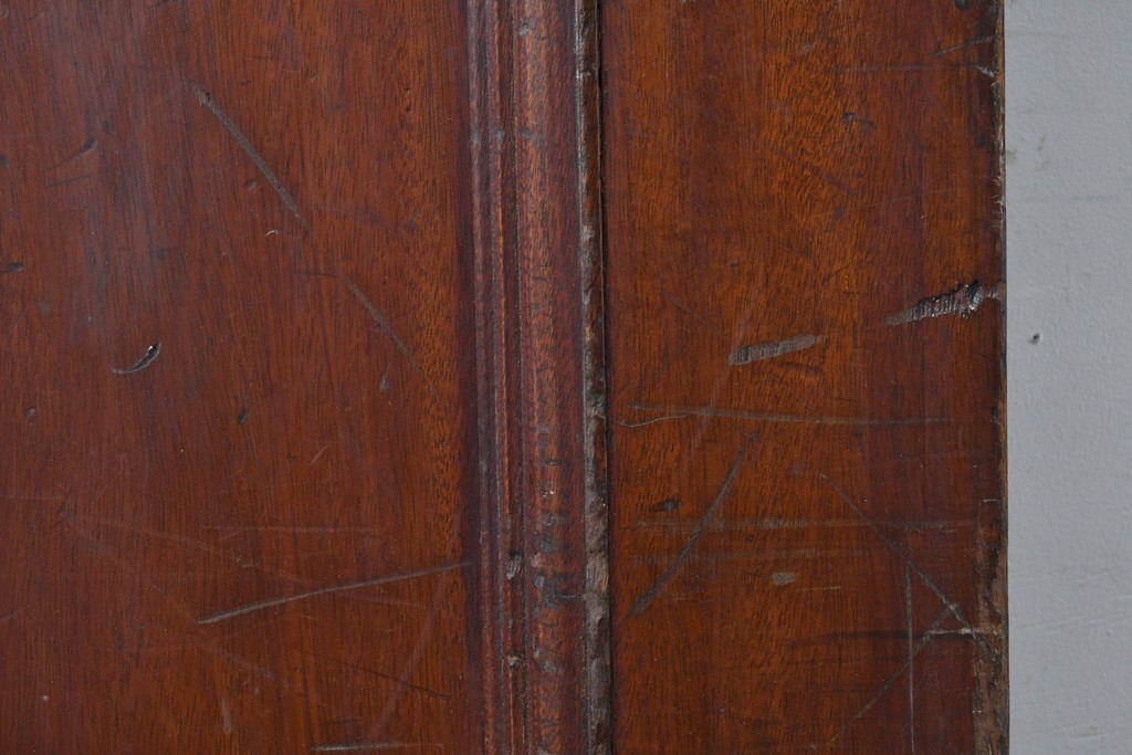 イギリスアンティーク　赤・緑・琥珀色のステンドグラスが印象的な木製ドア1枚　(R-084881)