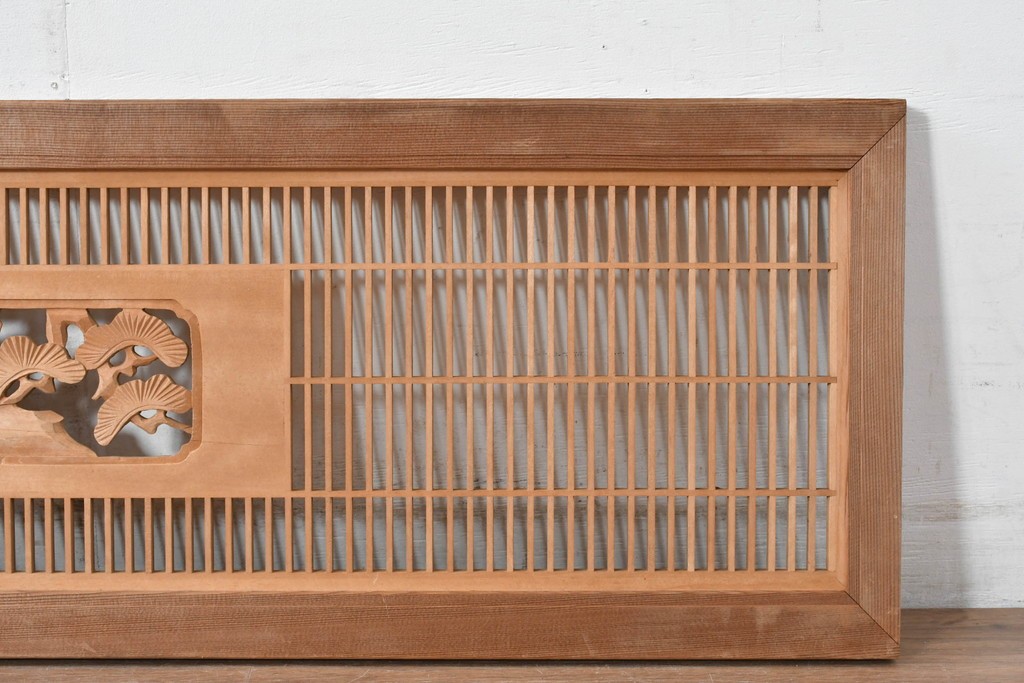 ヴィンテージ建具　昭和中期　松・竹・梅の彫刻が施された格子欄間1枚　(R-084883)