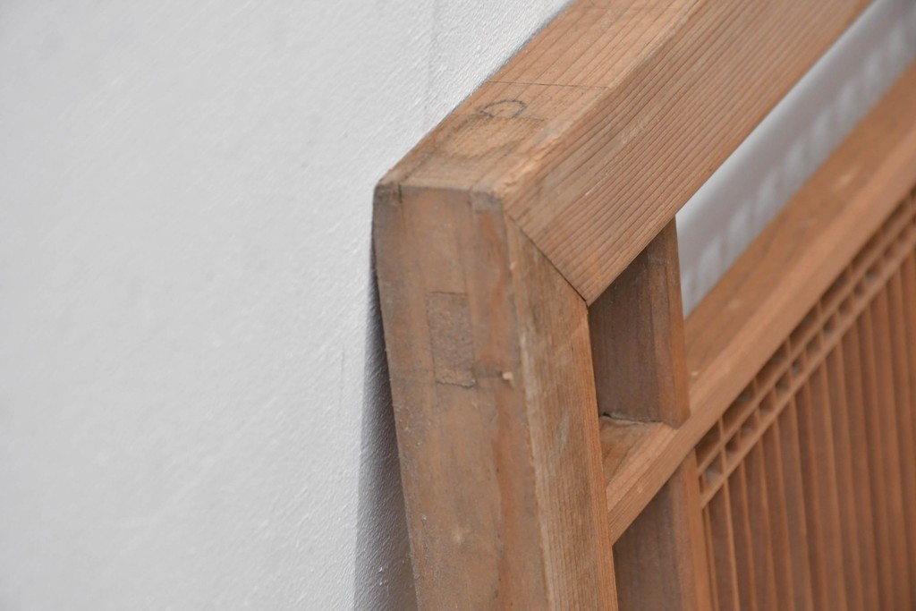 ヴィンテージ建具　昭和中期　細身の縦格子が美しい組子欄間1枚　(R-084884)