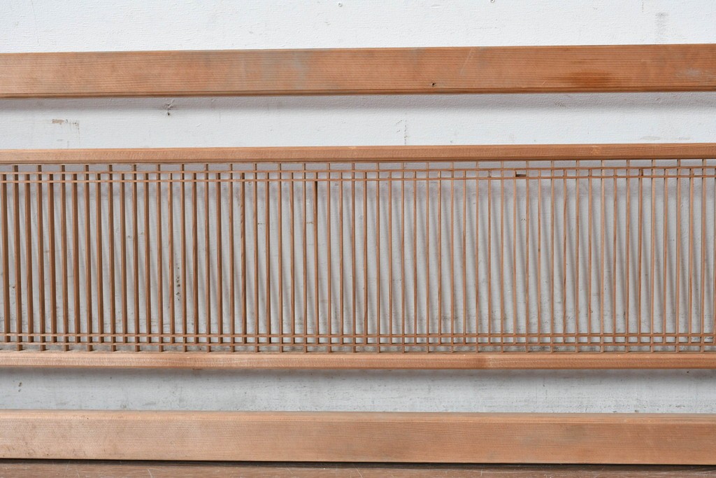 ヴィンテージ建具　昭和中期　細身の縦格子が美しい組子欄間1枚　(R-084884)