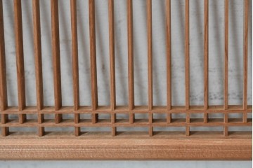 ヴィンテージ建具　昭和中期　細身の縦格子が美しい組子欄間1枚　(R-084884)