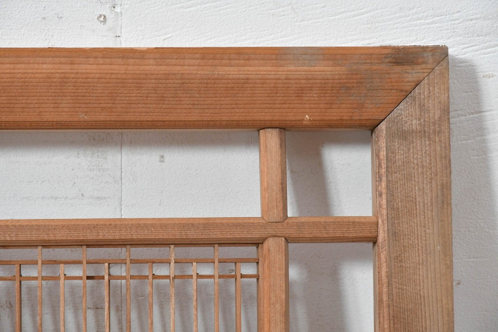 ヴィンテージ建具　昭和中期　細身の縦格子が美しい組子欄間1枚　(R-084884)