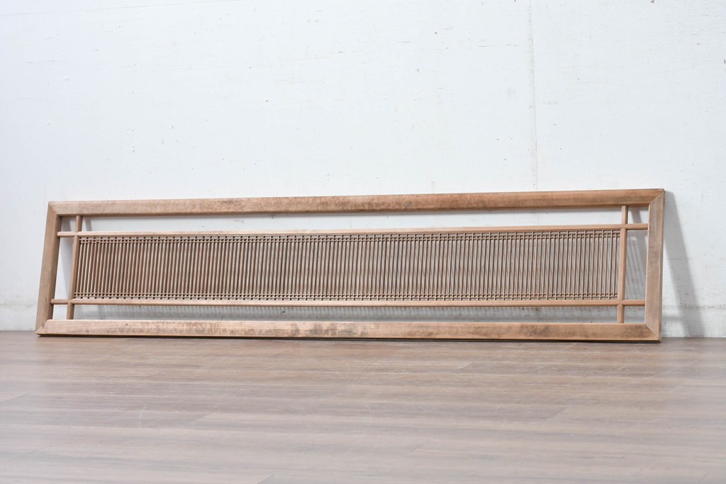 ヴィンテージ建具　昭和中期　細身の縦格子が美しい組子欄間1枚　(R-084885)