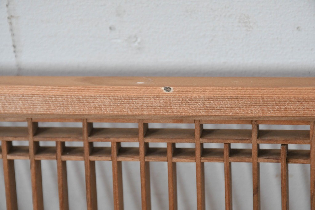 ヴィンテージ建具　昭和中期　細身の縦格子が美しい組子欄間1枚　(R-084885)