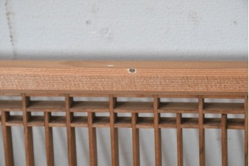 ヴィンテージ建具　昭和中期　細身の縦格子が美しい組子欄間1枚　(R-084885)