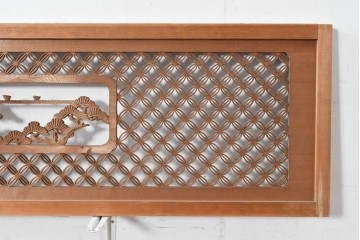 ヴィンテージ建具　昭和中期　七宝組子と松に山景色の彫刻が施された組子欄間2枚セット　(R-084886)