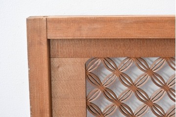 ヴィンテージ建具　昭和中期　七宝組子と松に山景色の彫刻が施された組子欄間2枚セット　(R-084886)