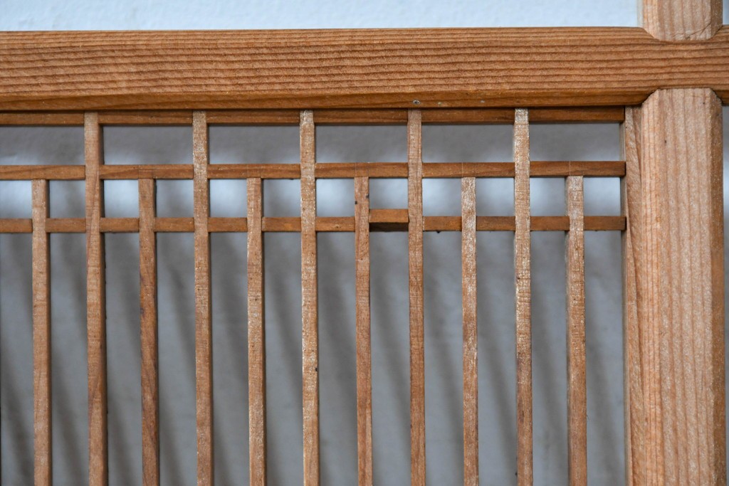 ヴィンテージ建具　昭和中期　細身の縦格子が美しい組子欄間2枚セット　(R-084887)