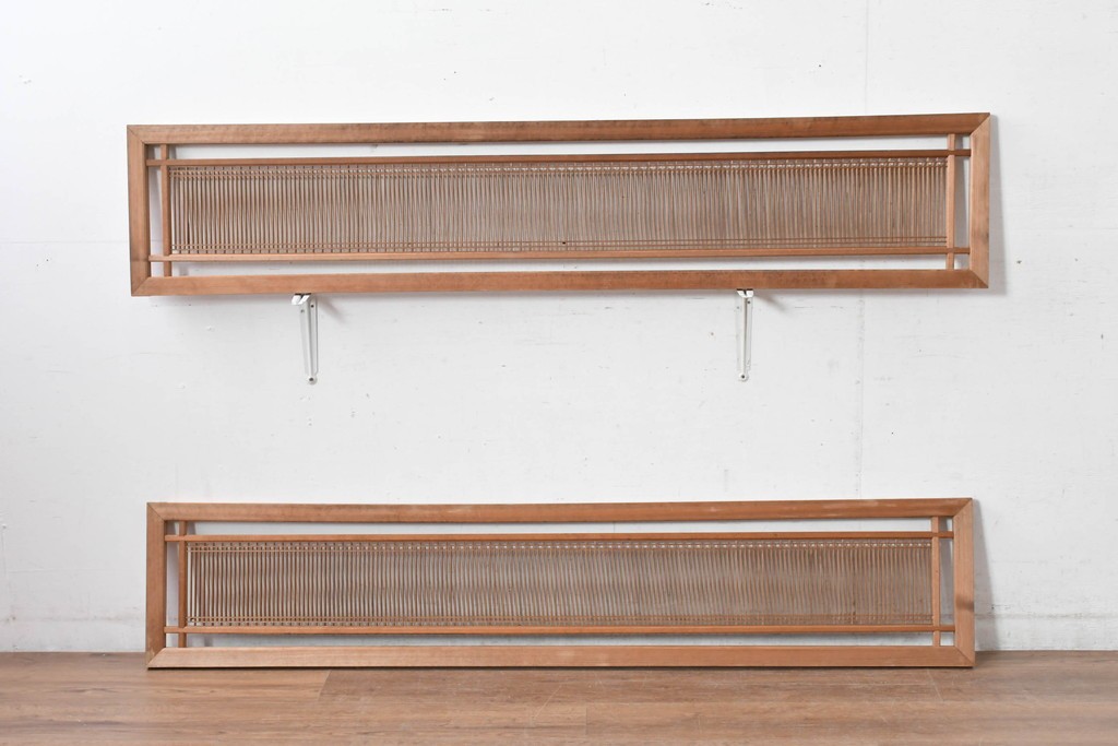 ヴィンテージ建具　昭和中期　細身の縦格子が美しい組子欄間2枚セット　(R-084887)