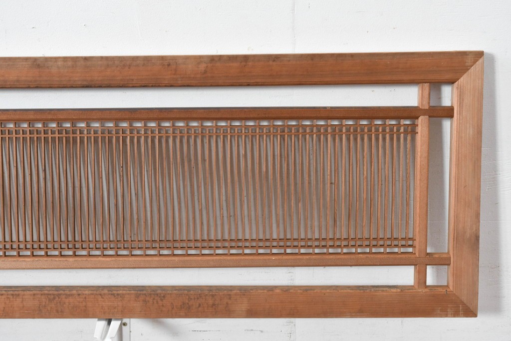 ヴィンテージ建具　昭和中期　細身の縦格子が美しい組子欄間2枚セット　(R-084887)