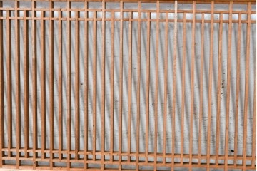 ヴィンテージ建具　昭和中期　細身の縦格子が美しい組子欄間2枚セット　(R-084887)