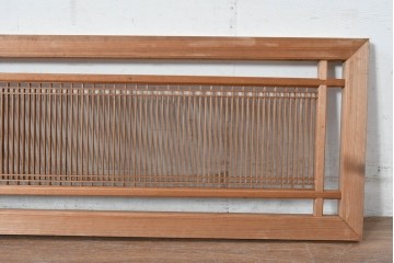 ヴィンテージ建具　昭和中期　細身の縦格子が美しい組子欄間2枚セット　(R-084887)