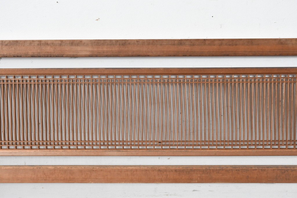 ヴィンテージ建具　昭和中期　細身の縦格子が美しい組子欄間2枚セット　(R-084887)