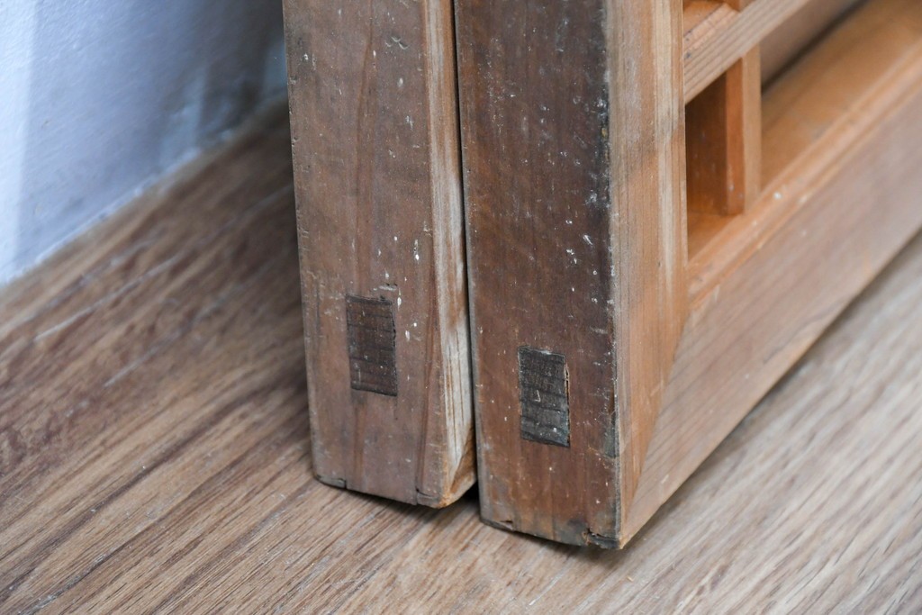 ヴィンテージ建具　昭和中期　細身の縦格子が美しい組子欄間2枚セット　(R-084887)