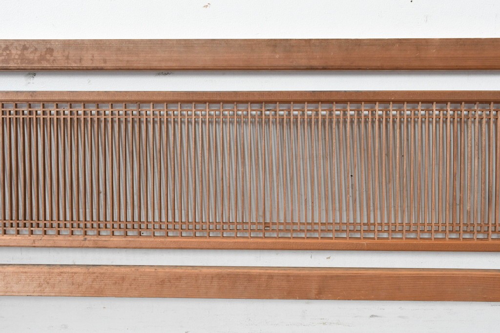 ヴィンテージ建具　昭和中期　細身の縦格子が美しい組子欄間2枚セット　(R-084887)