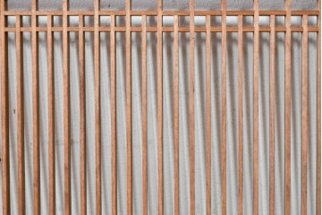 ヴィンテージ建具　昭和中期　細身の縦格子が美しい組子欄間2枚セット　(R-084887)