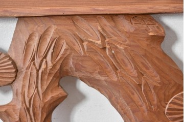 ヴィンテージ建具　昭和中期　在銘　松枝の広がりと飛翔する鶴が優雅な彫刻欄間2枚セット　(R-084889)