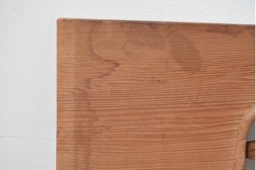 ヴィンテージ建具　昭和中期　在銘　松枝の広がりと飛翔する鶴が優雅な彫刻欄間2枚セット　(R-084889)