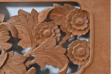 ヴィンテージ建具　昭和後期　井波彫刻　秋水作　菊竹図の吉祥意匠が見事な彫刻欄間1枚　(R-084890)