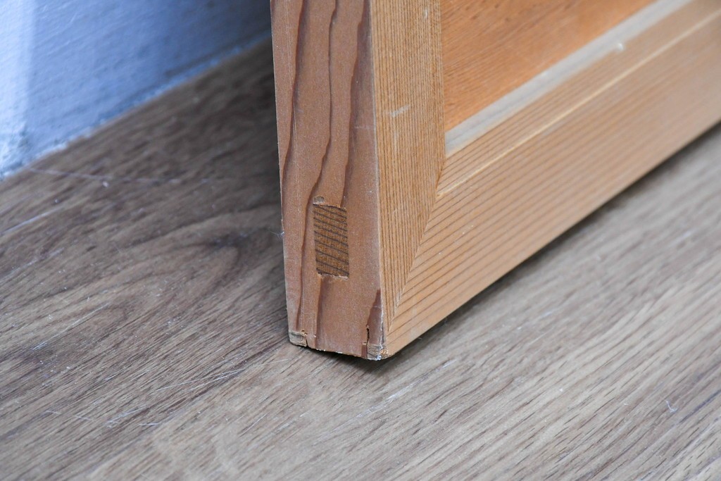 ヴィンテージ建具　昭和後期　井波彫刻　秋水作　菊竹図の吉祥意匠が見事な彫刻欄間1枚　(R-084890)