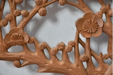 ヴィンテージ建具　昭和後期　井波彫刻　梅竹図の彫刻欄間1枚　(R-084891)